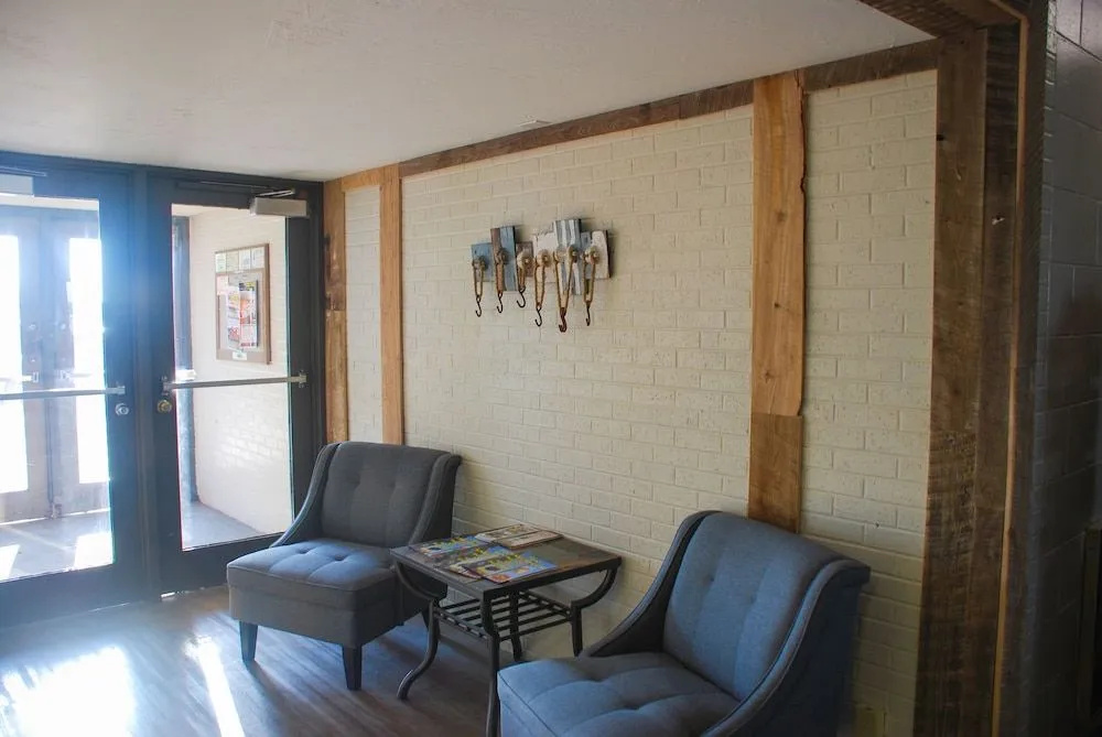Sunlac Inn Lakota