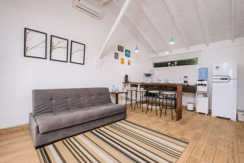Charmoso studio beira Lagoa da Conceição JHG1733