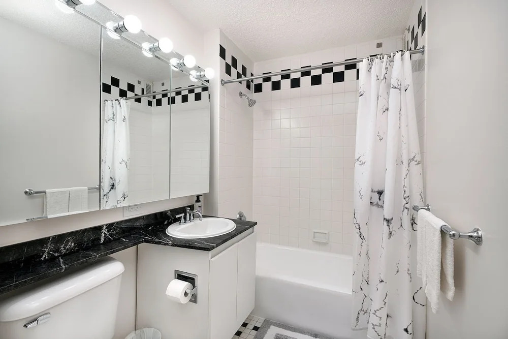 Stunning Apartment for 4 2 Bedrooms 2 Bath