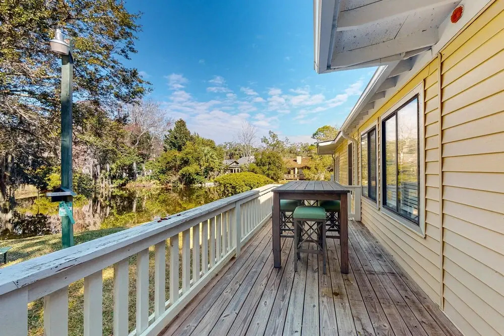Sleek Golf-front Condo With a Washer/dryer, Deck, & Central AC - dog Friendly