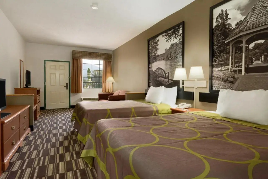 Best Western Fairwinds Inn & Suites
