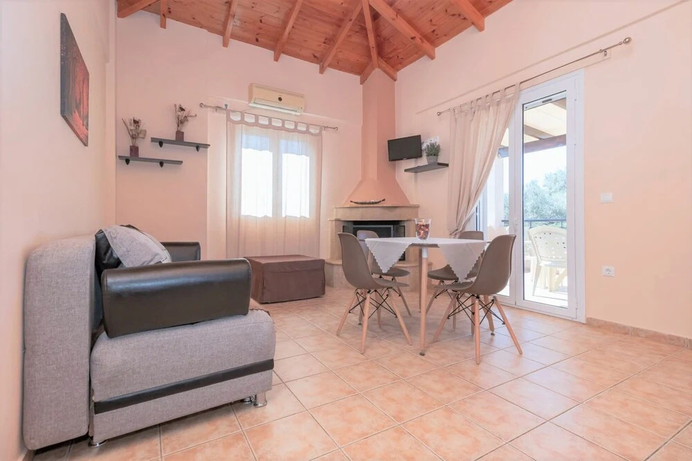 Lagouvardos Beach Apartments