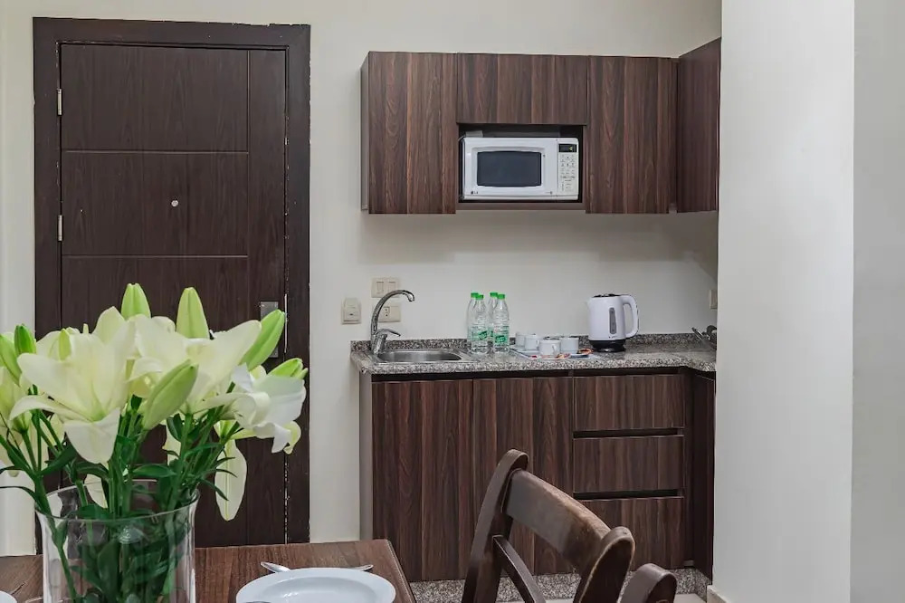 Lancaster Hotel Apartments-Gardens