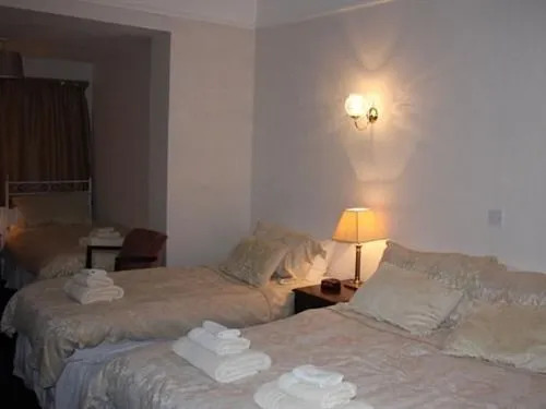 Wood Lodge Hotel