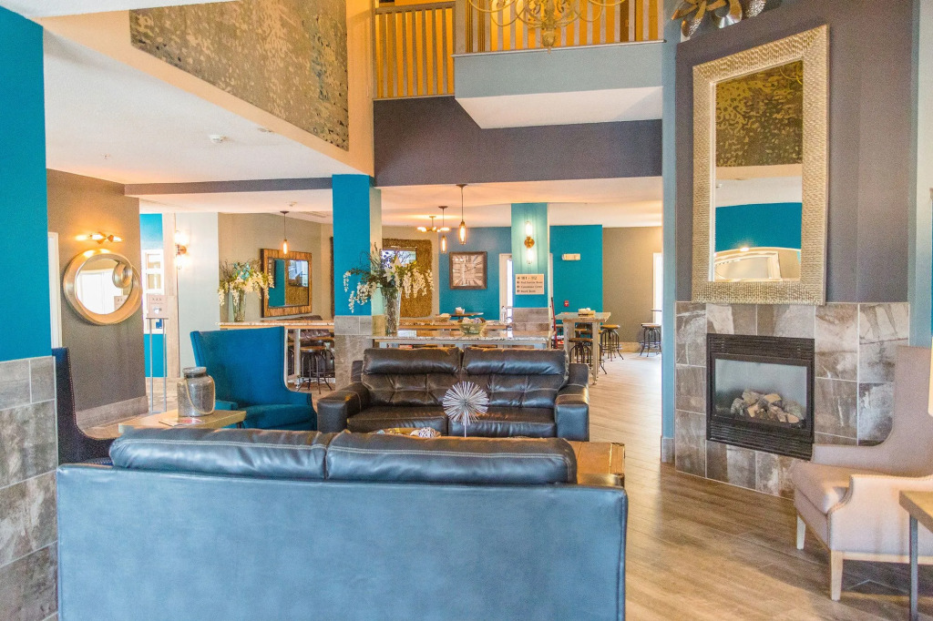 River Hills Hotel