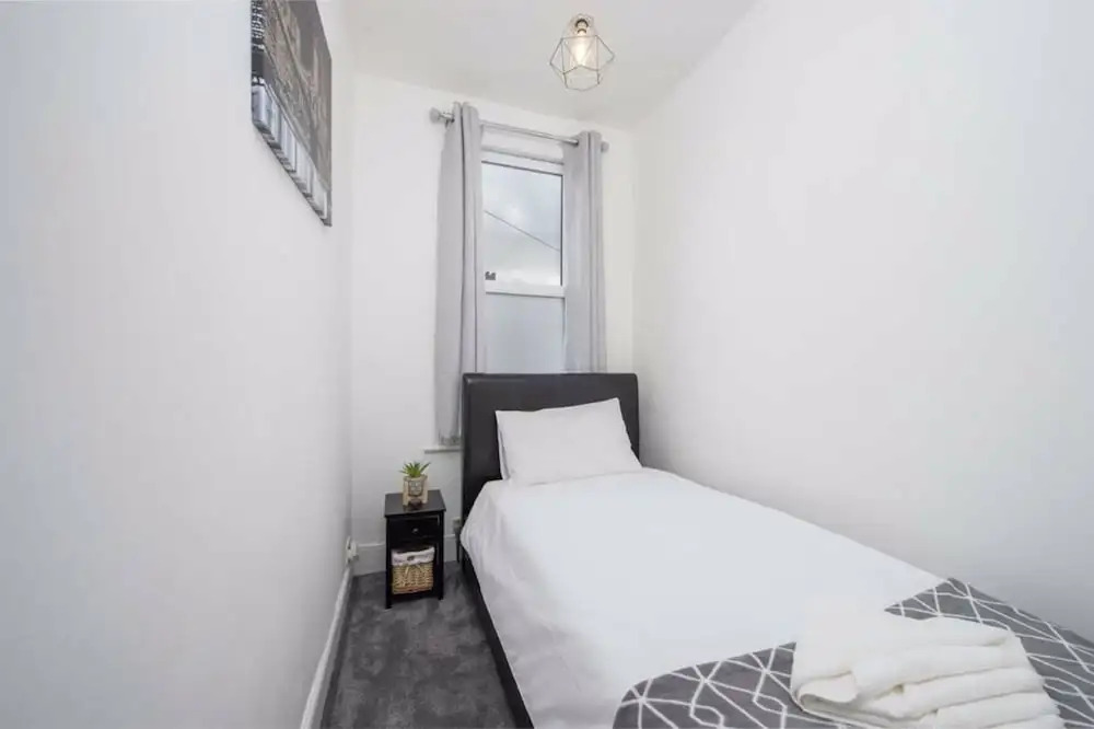 Newly Renovated High Spec 4 Bedroom House