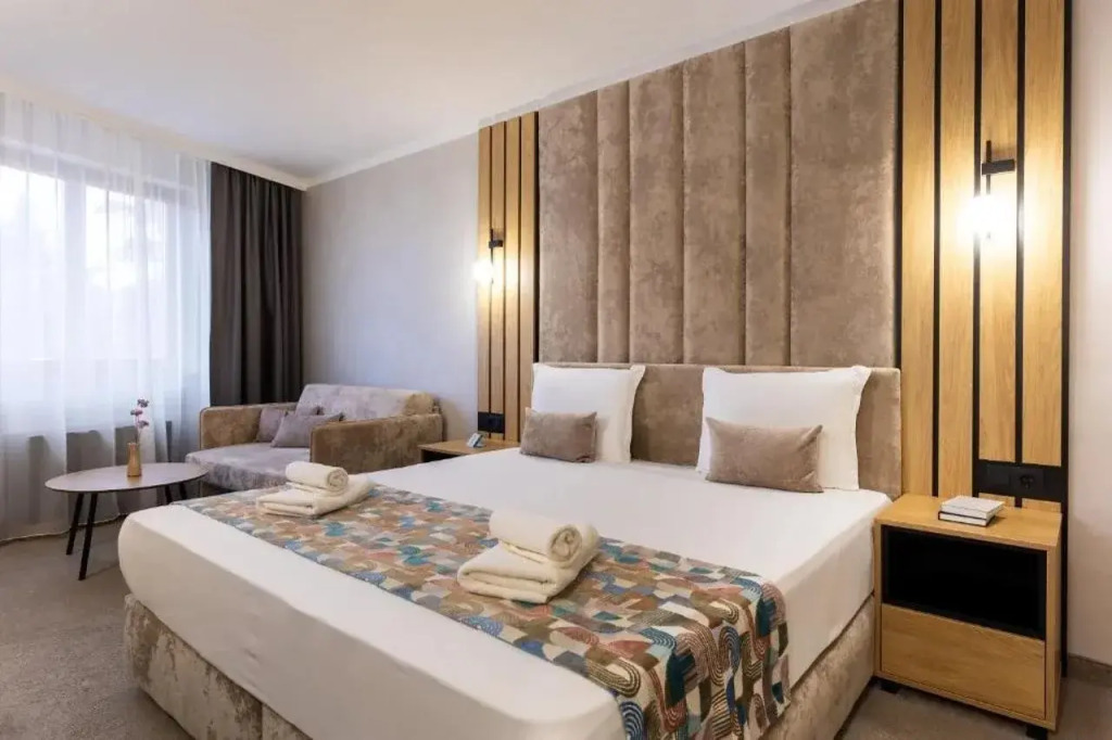 Light Hotel