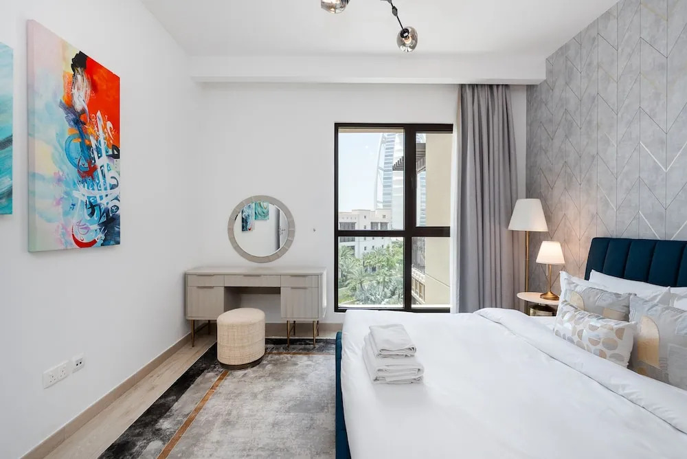 Modern 4BR w Full Burj Al Arab View Pvt Rooftop