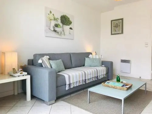 Sunny Cap View Terrace with Sea Views and AirCon