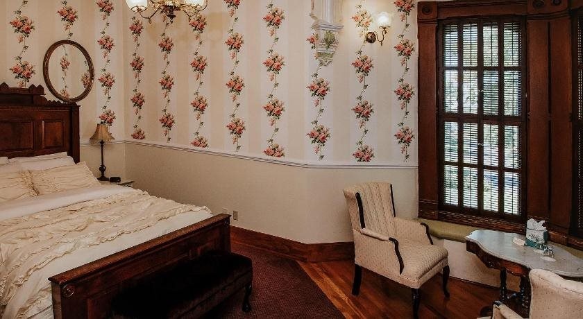 Inn at Pine Terrace