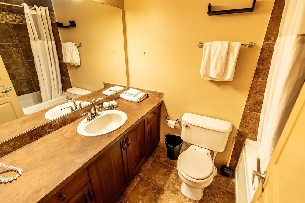Easy Access Ground Floor Apartment #114