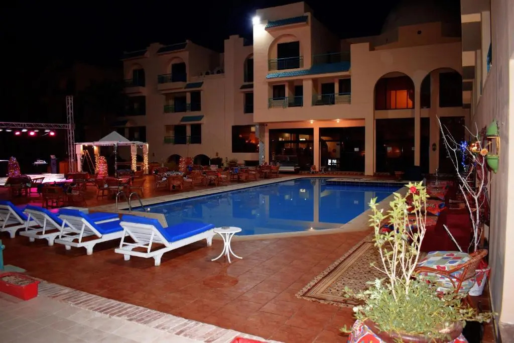 Jewels La Perla Hotel