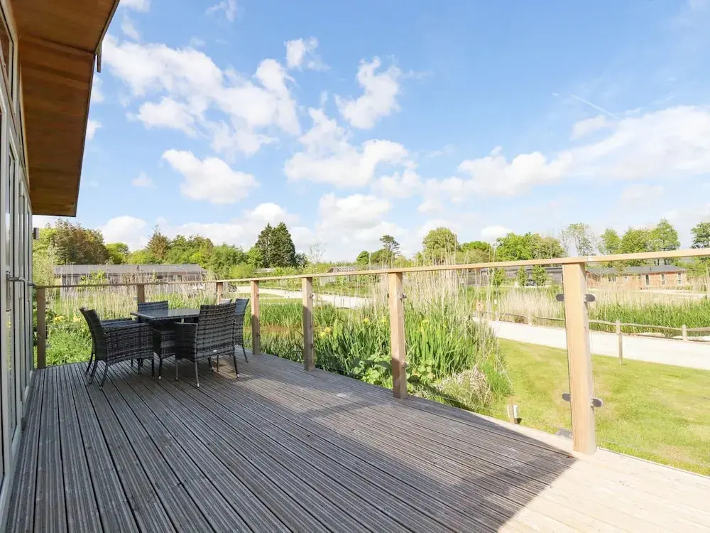 5 Meadow Retreat