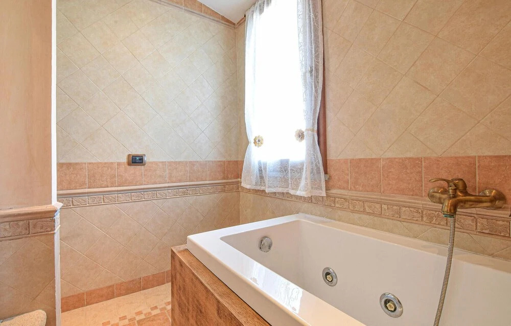 Stunning Home In Saline Ioniche