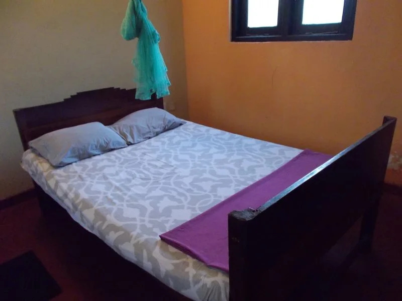 Dammika Home