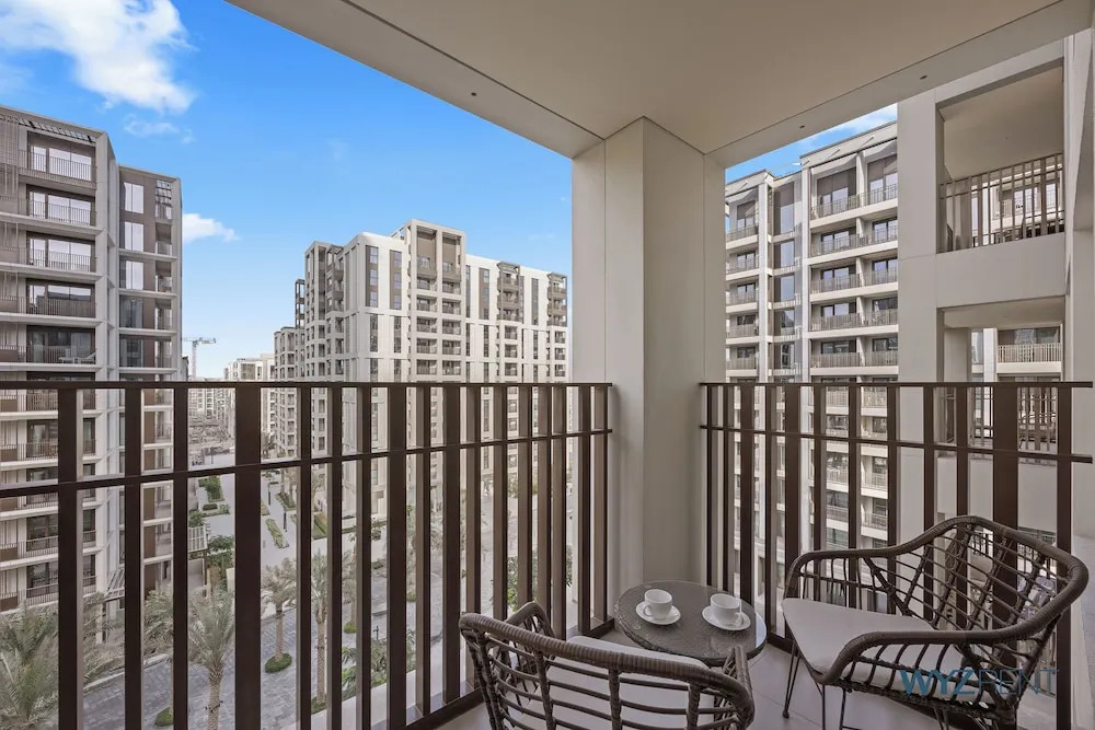 Earthy Elegant 1BR Surf 2 Creek Beach