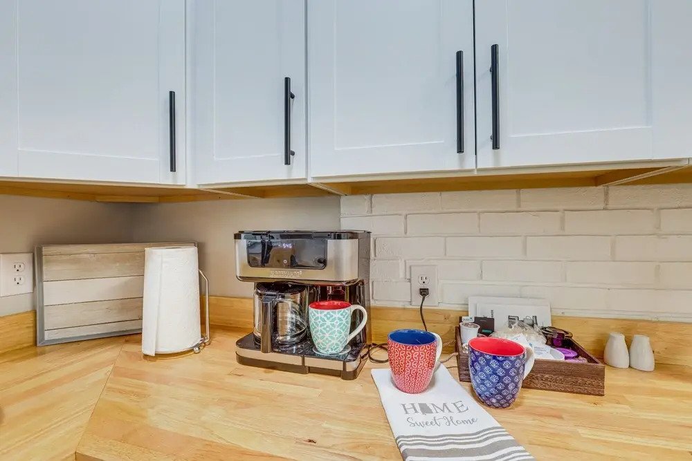 Stylish Home w/ Pool, 5 Mi to Bryant-denny Stadium