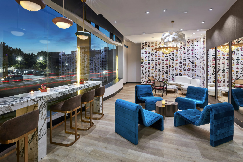 Elan Hotel