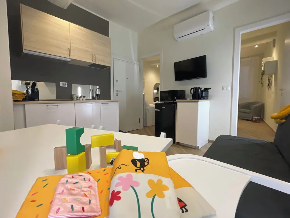 Happy Family Apartments Incantesimo
