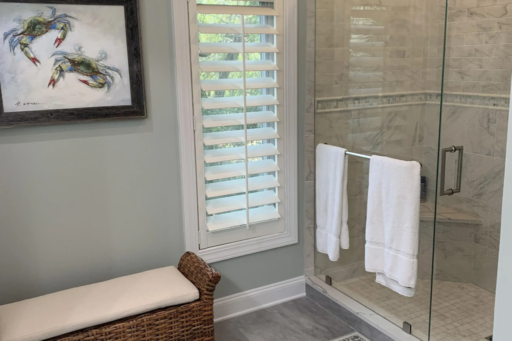 28 Beachwood West by Avantstay Close to Beach, Multiple Decks & Private Pool!