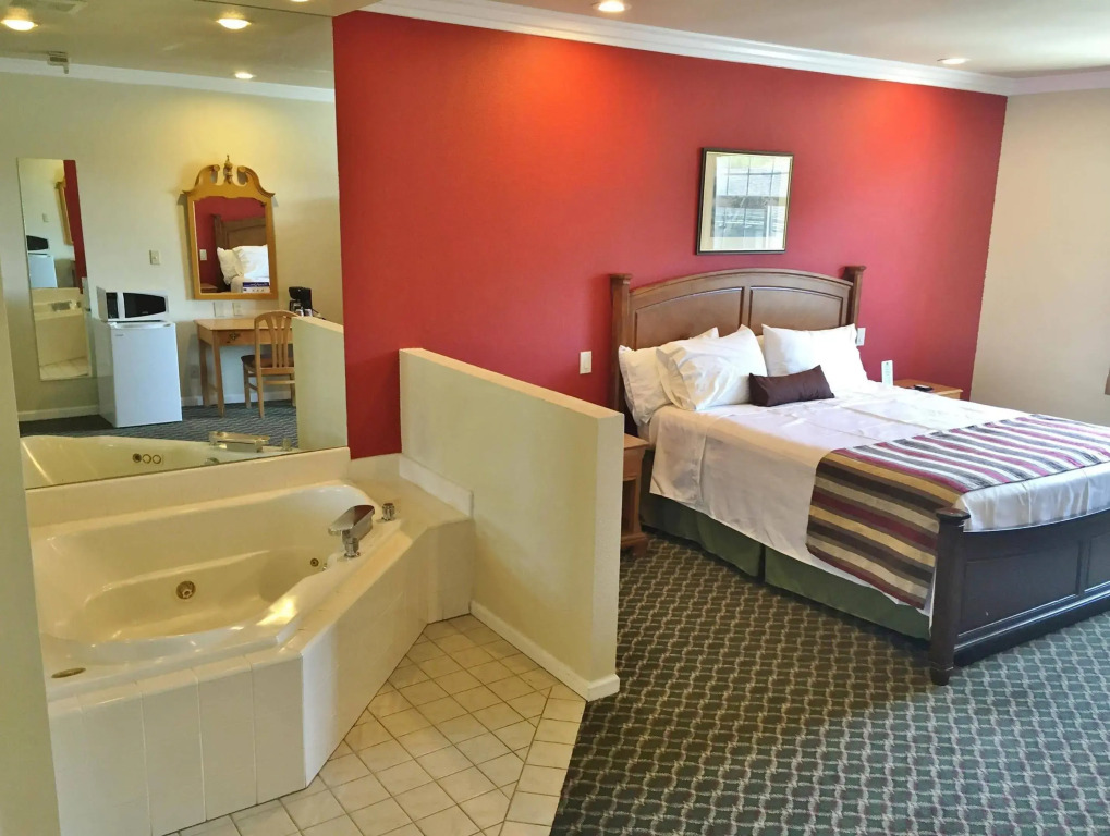 The Miramar Inn