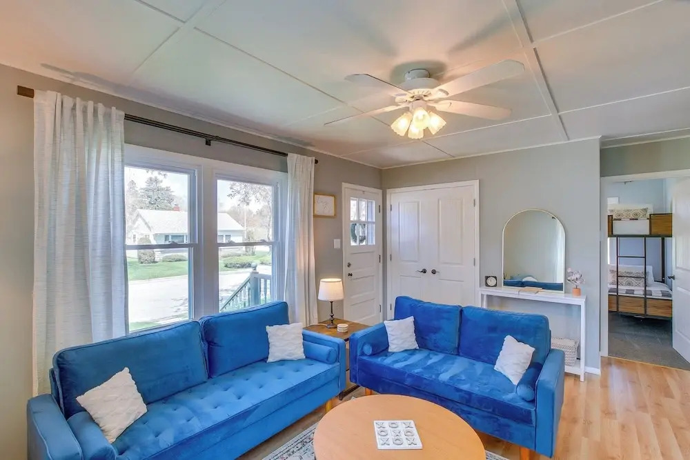 Sturgeon Bay Home ~ 6 Mi to Potawatomi State Park