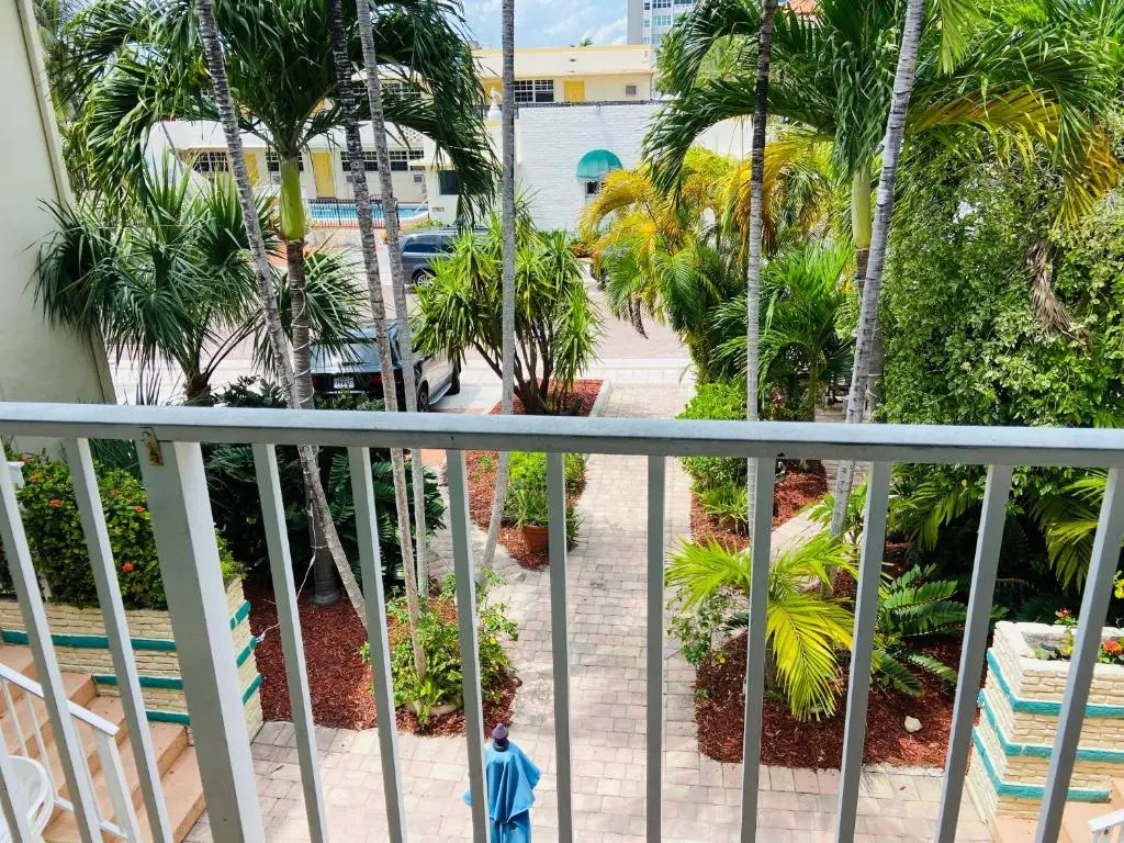 Beach Tide Motel