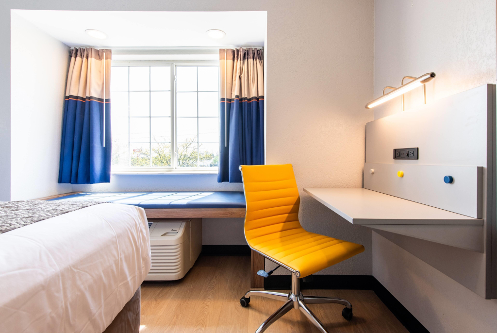 Microtel Inn & Suites by Wyndham London