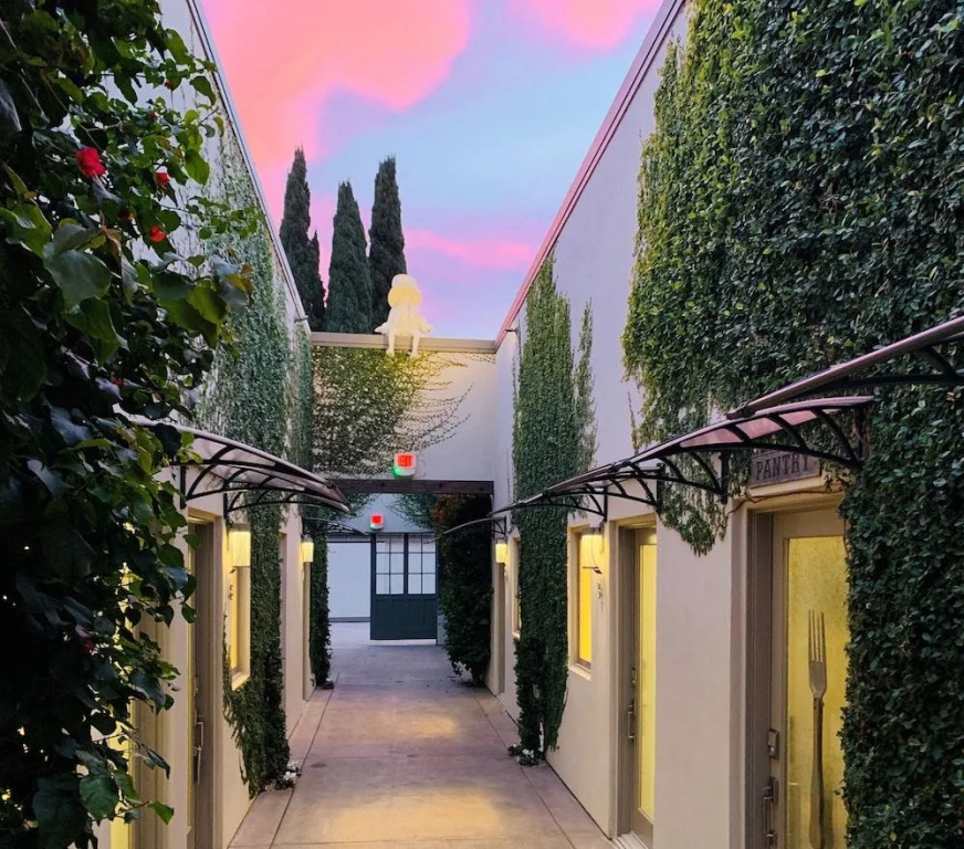 R Inn Napa