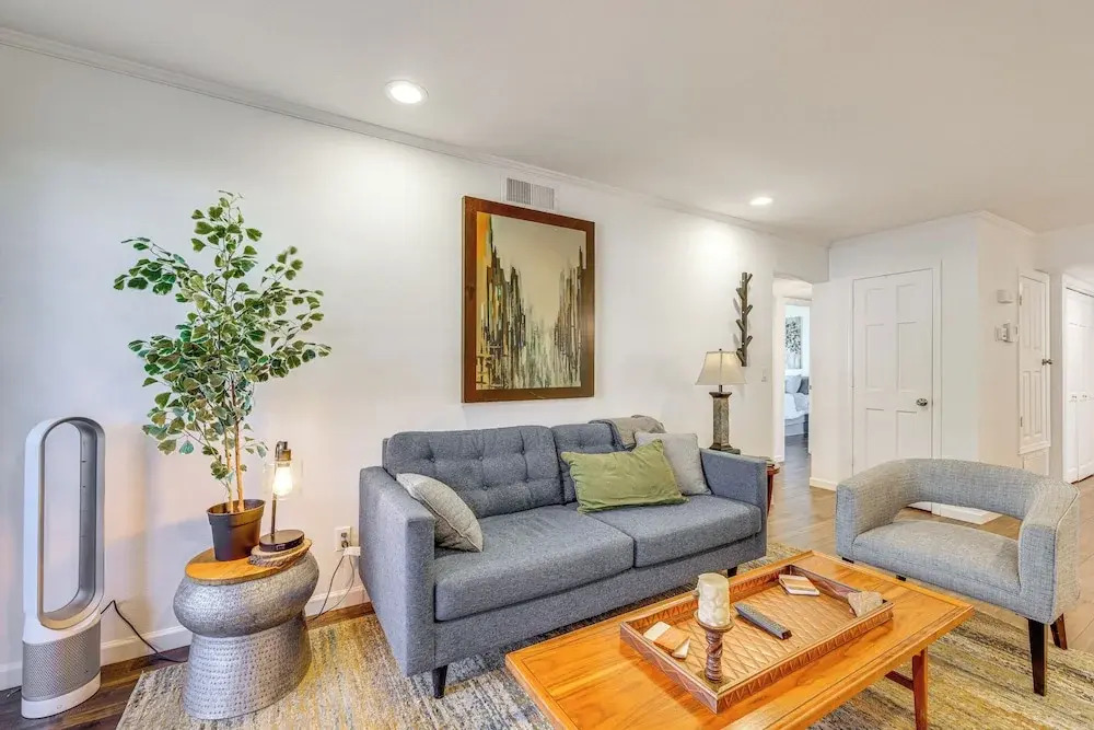 Quiet Condo w/ Pool Access, Near Arizona Boardwalk