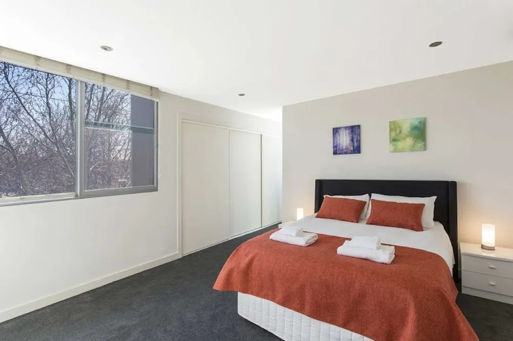 Elwood Townhouse Delight