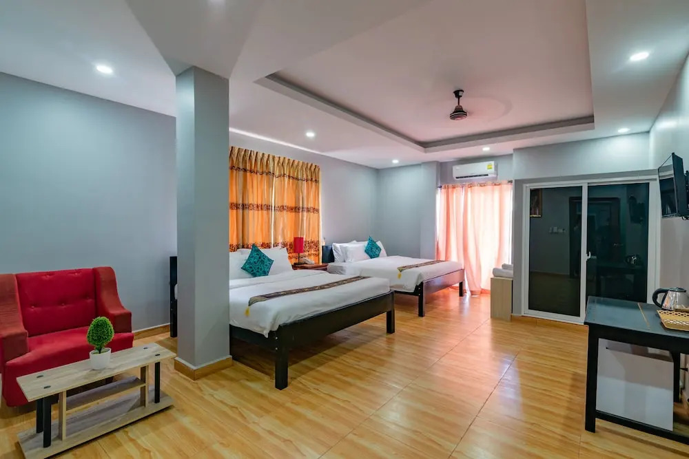 MidCity GoldenTown Hotel