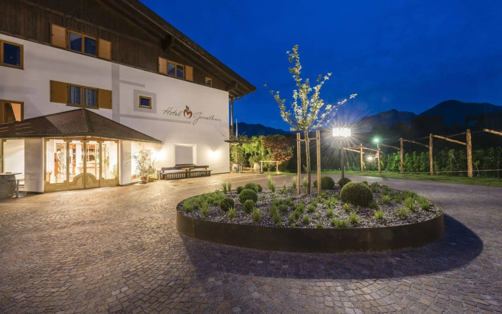 Hotel Jonathan