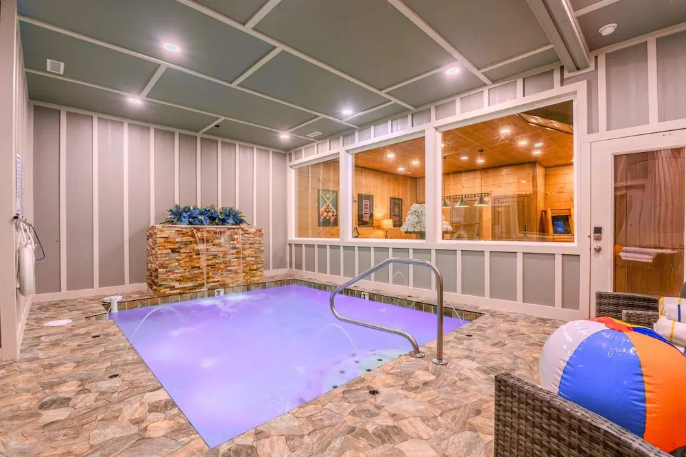 NEW 12br Lux Lodge Private Pool-mtn Views