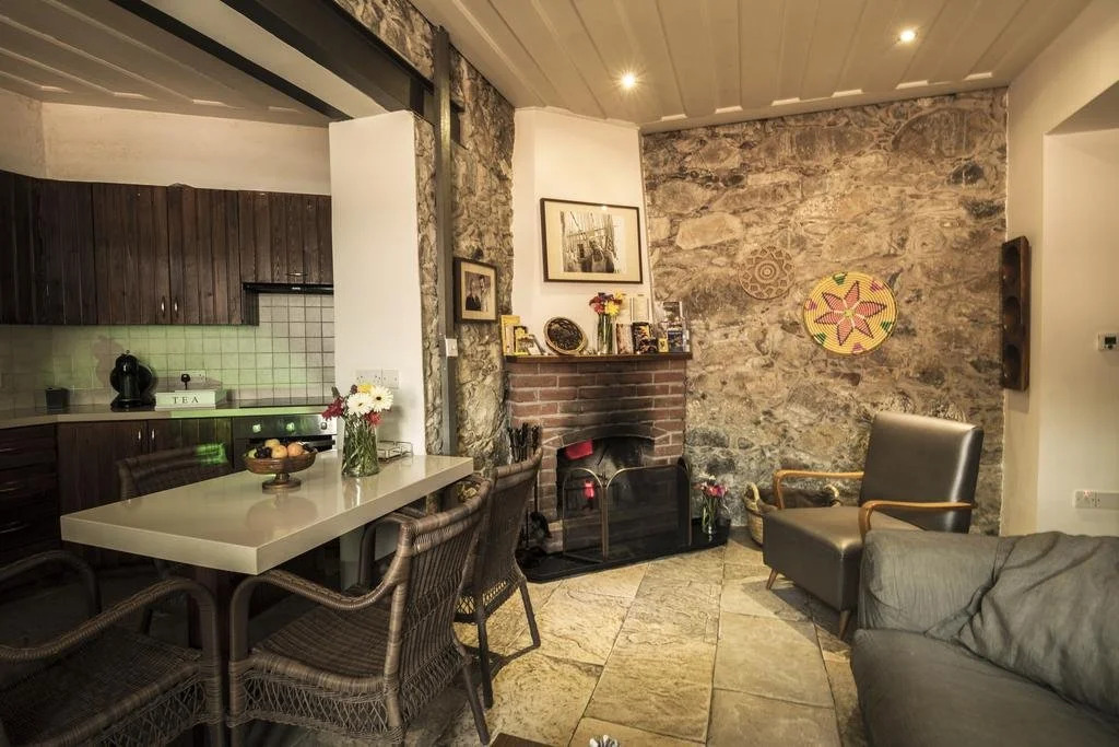 Anastous Traditional House