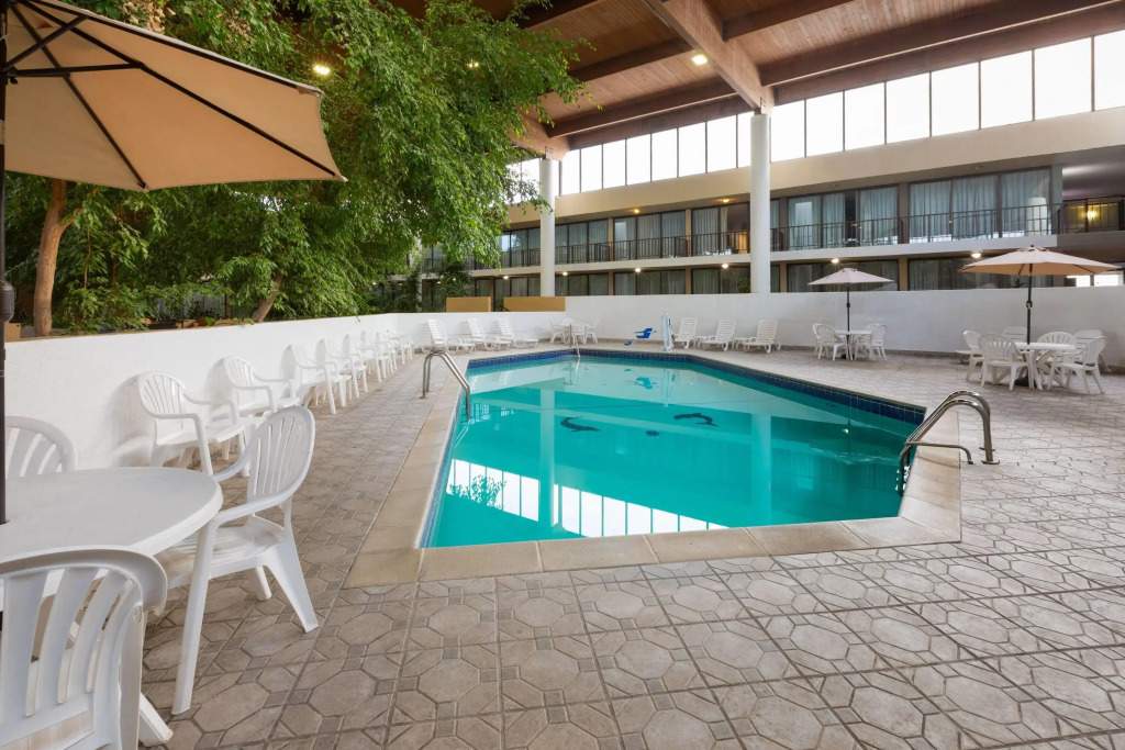 Wyndham Garden Detroit Metro Airport