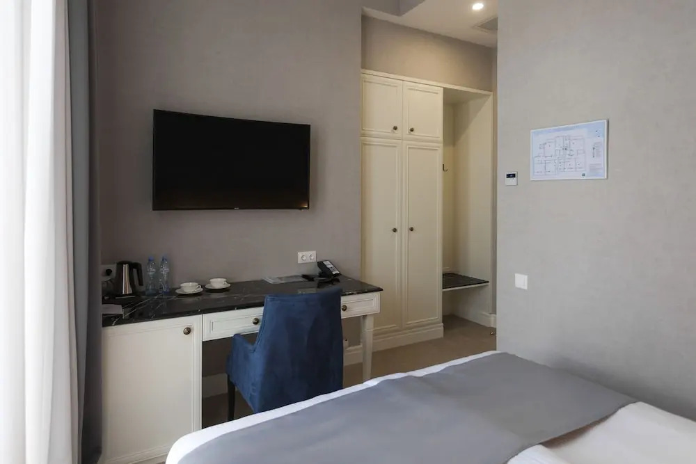 Lifferent Hotel  Spa