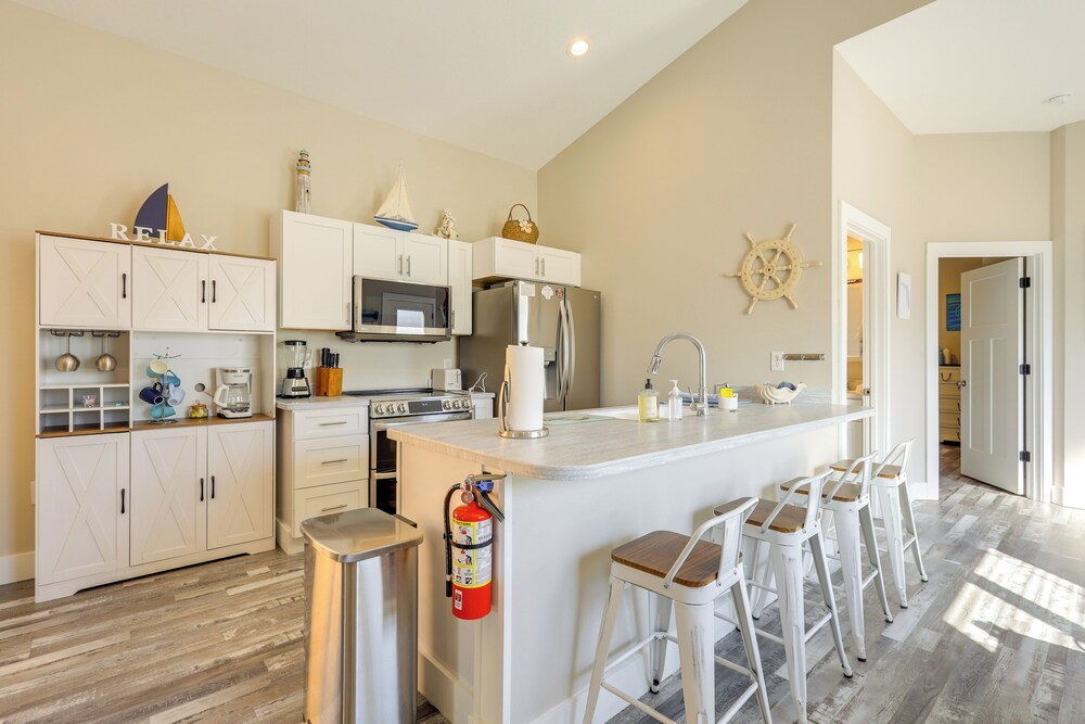 Deck & Steinhatchee River Views: Family Getaway