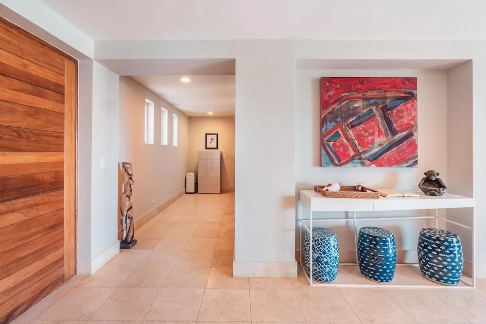 Apt w 2br-beachfront Private Pool in Sotogrande