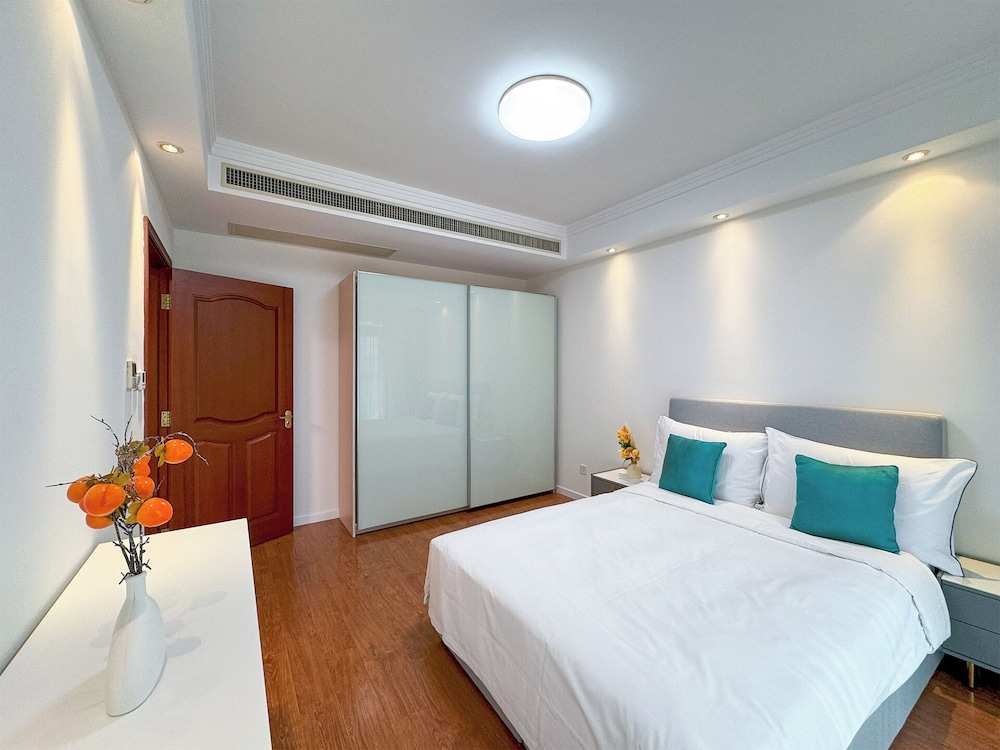 Tyms 3BR 2BA Apt  Gubei Fully Furnished