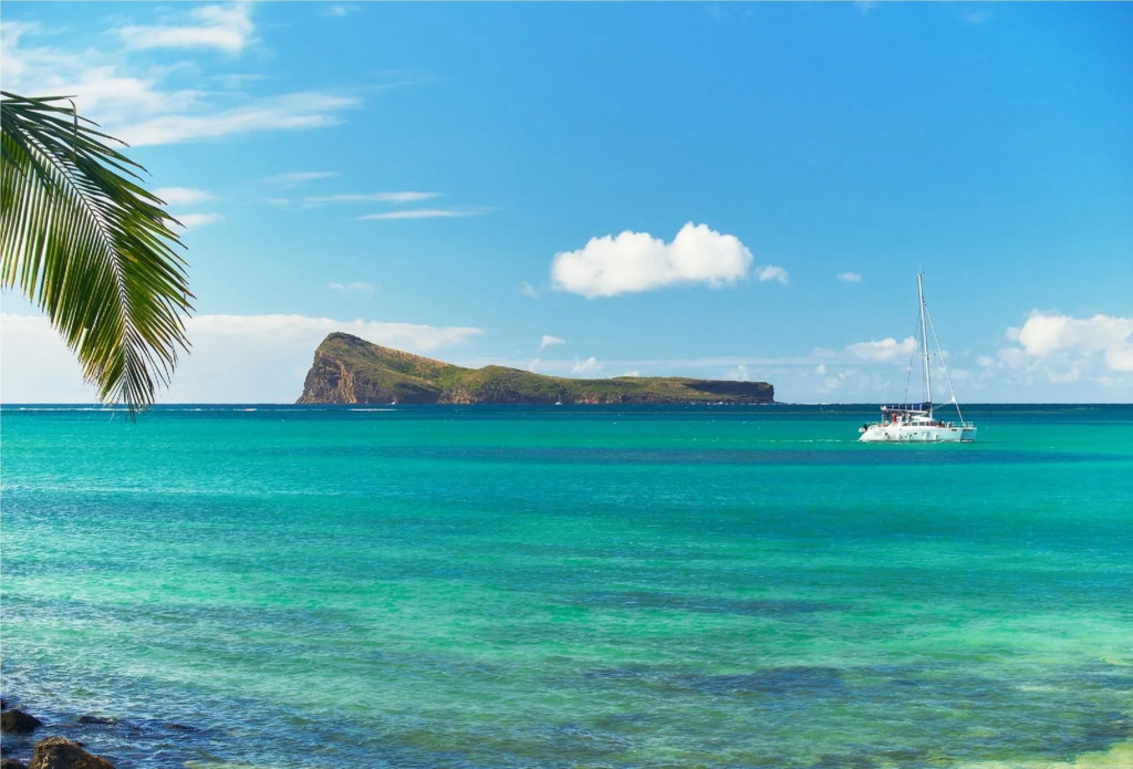 Myra Seafront Suites by LOV Mauritius