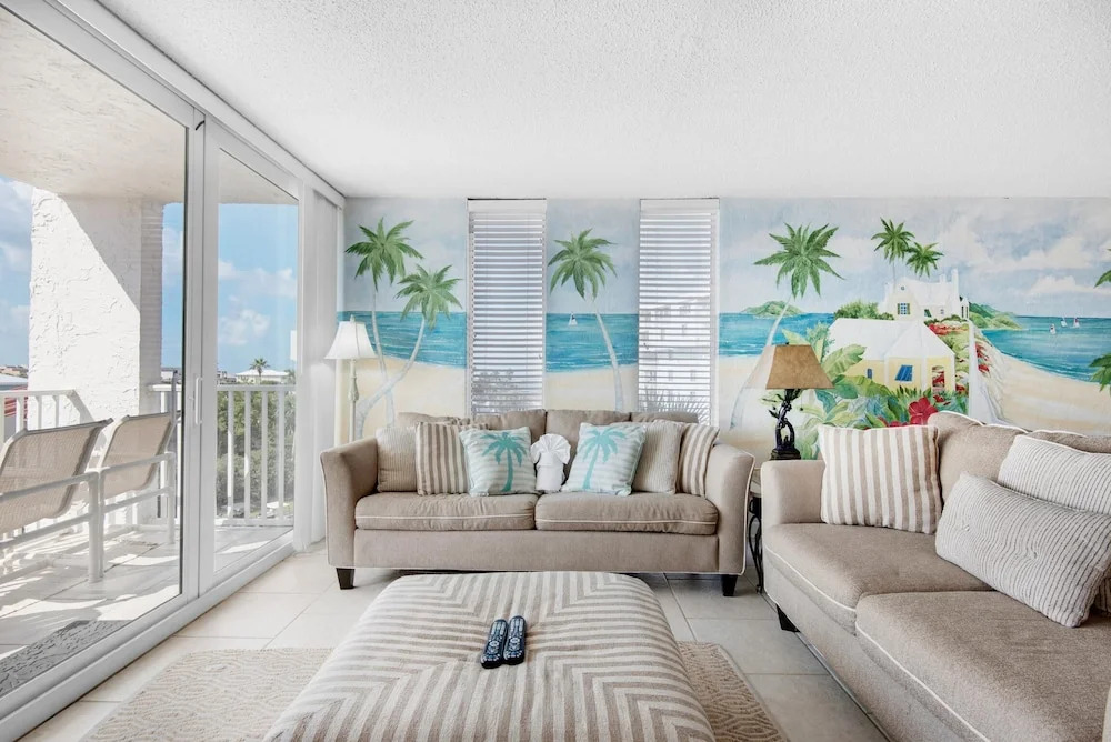 Dolphin Point #406c