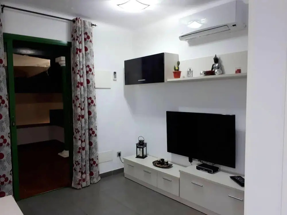House with One Bedroom in San Bartolomé de Tirajana, with Pool Access, Furnished Terrace And Wifi - 3 Km From the Beach