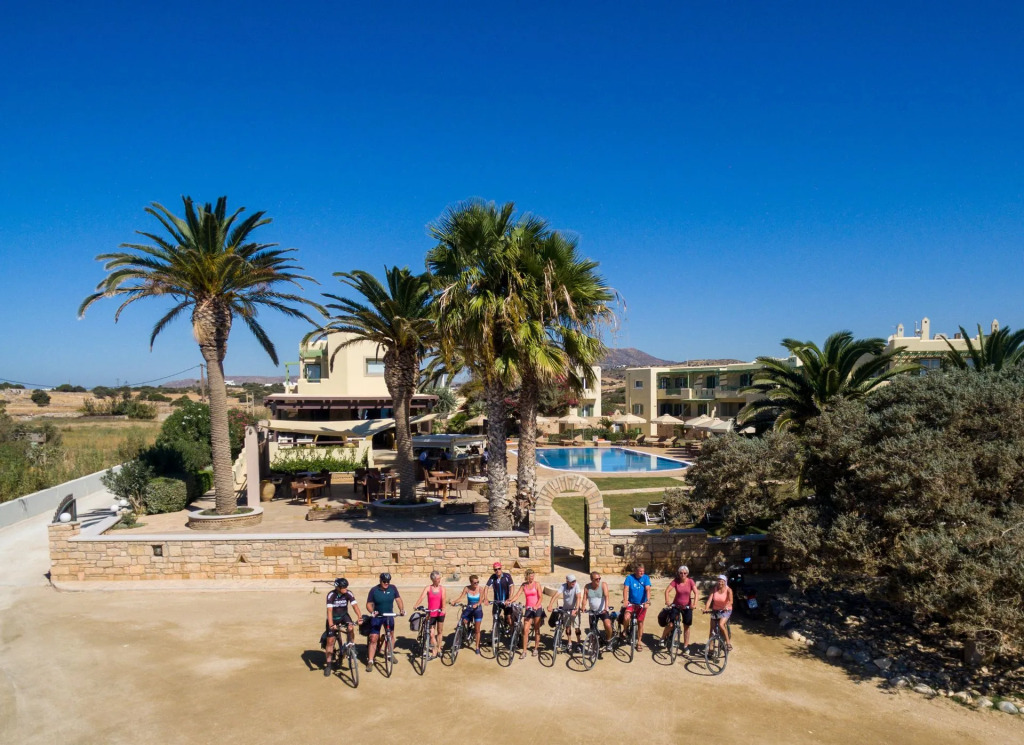 Finikas Hotel