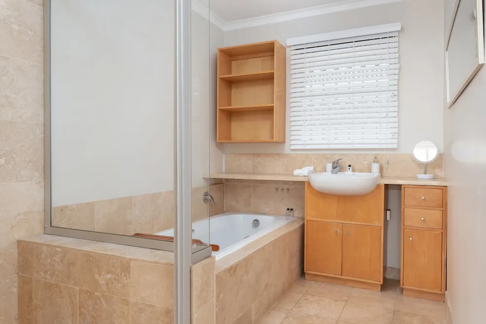 Mobema Court 7