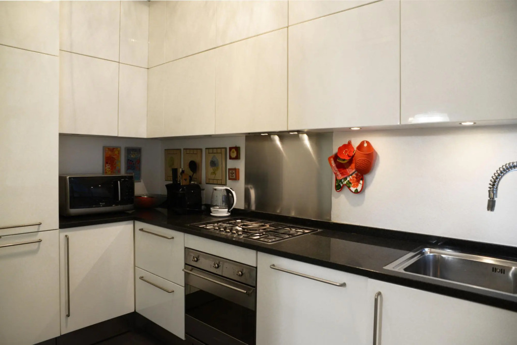 CO-C933-5GIO61A2 - Art Family Apartment