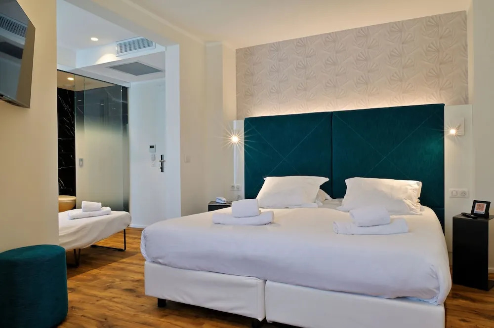 HOTEL SAINT ROCH
