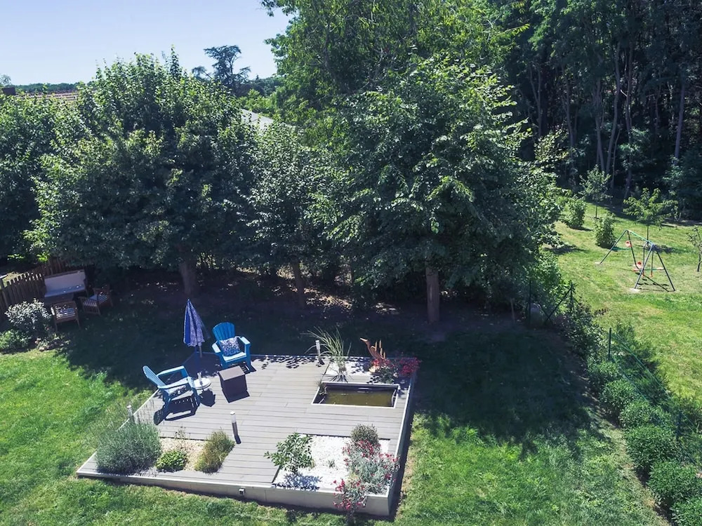 Holiday Home in Meaulne With Private Swimming Pool Near the Tronçais Forest