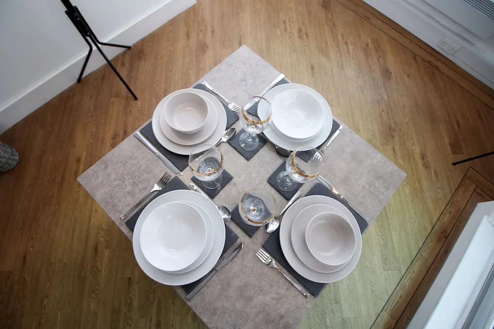 Stay In Cardiff Crichton House