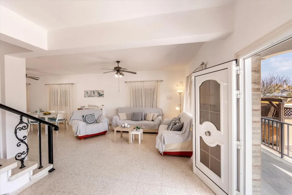 Ayia Thekla Sea Breeze Villa